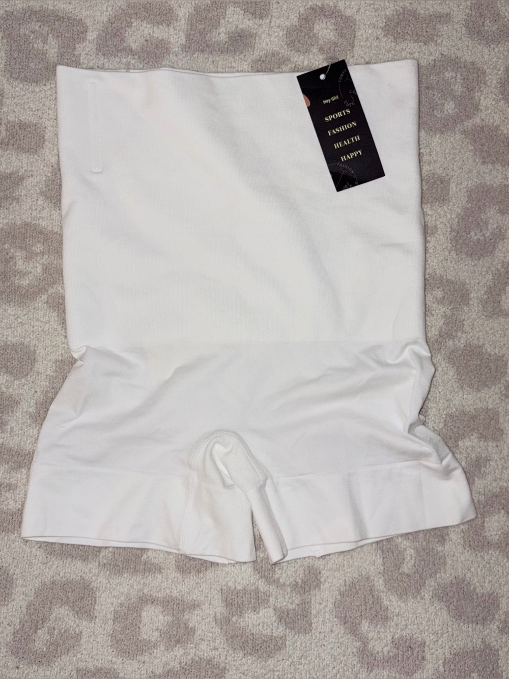 White shapewear control boy shorts tummy smoothing S NWT - Picture 1 of 4